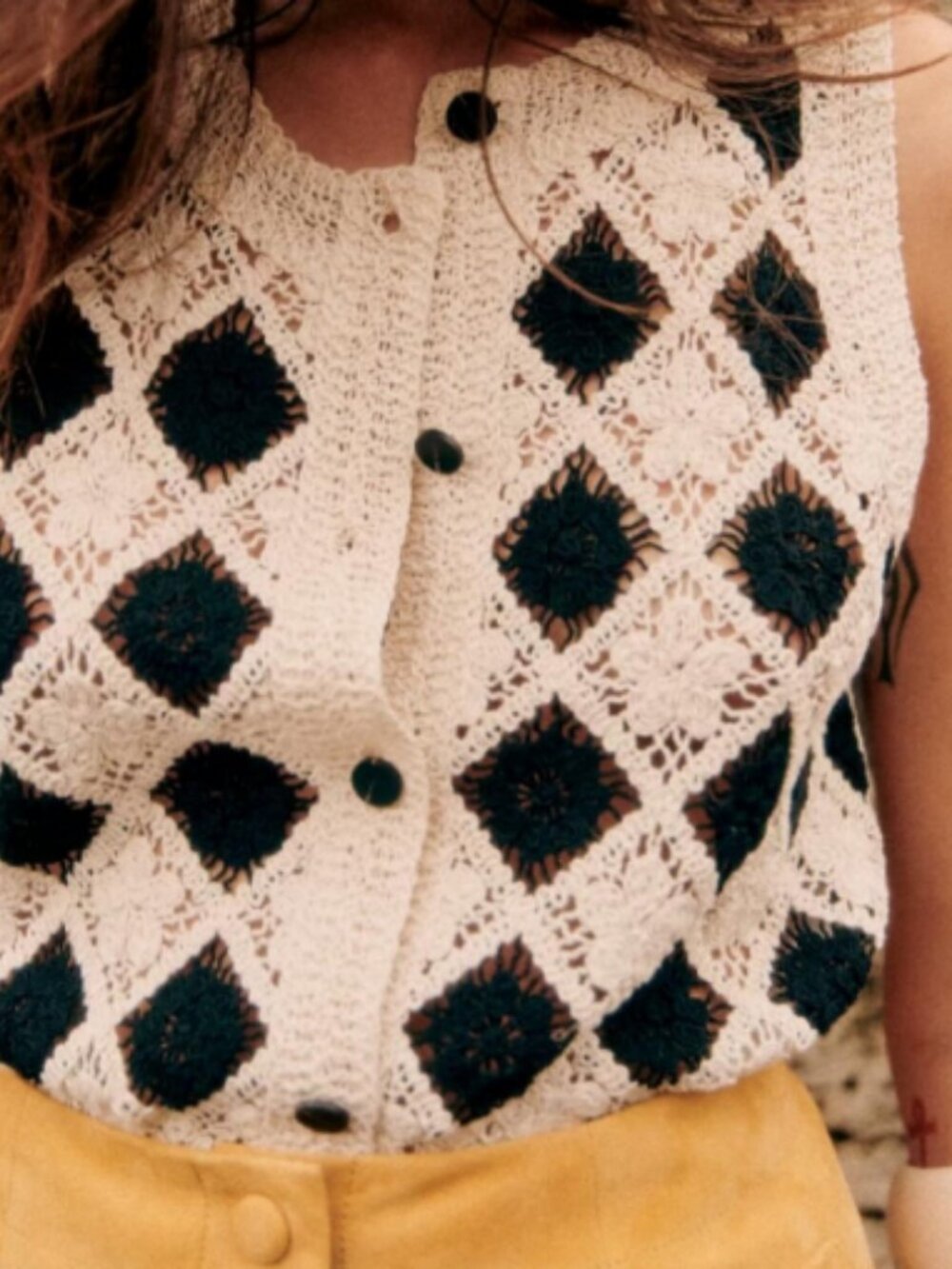 Sezane Ron Vest in Ecru and Black